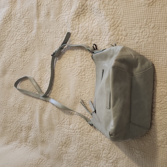 Lucky brand light blue leather cross body excellent condition - Picture 1 of 4